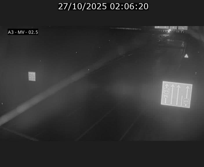 Webcam autoroute A3 au Luxembourg à proximité de la Croix de Gasperich. Vue orientée vers Luxembourg