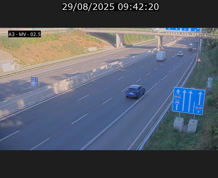 <h2>Webcam autoroute A3 au Luxembourg à proximité de la Croix de Gasperich. Vue orientée vers Luxembourg</h2>