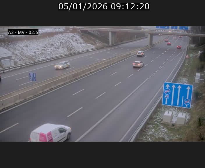 <h2>Webcam autoroute A3 au Luxembourg à proximité de la Croix de Gasperich. Vue orientée vers Luxembourg</h2>