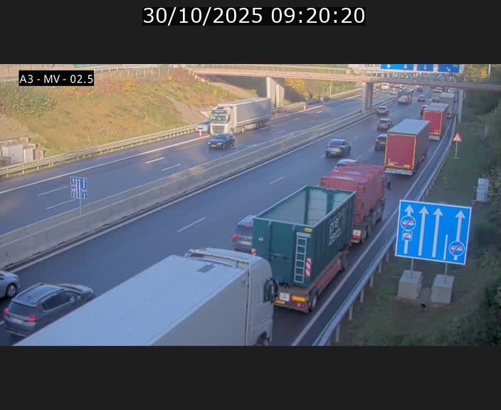 <h2>Webcam autoroute A3 au Luxembourg à proximité de la Croix de Gasperich. Vue orientée vers Luxembourg</h2>