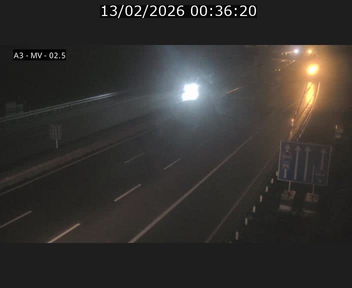 <h2>Webcam autoroute A3 au Luxembourg à proximité de la Croix de Gasperich. Vue orientée vers Luxembourg</h2>