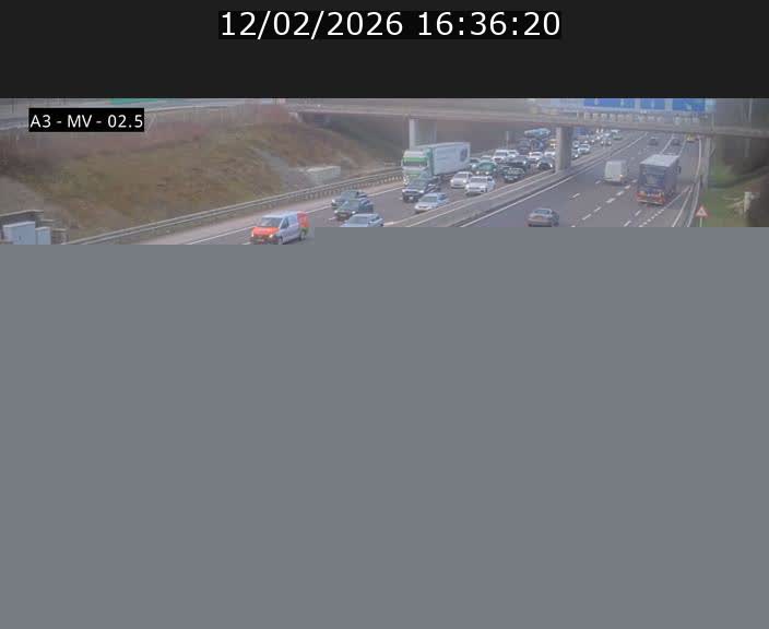 <h2>Webcam autoroute A3 au Luxembourg à proximité de la Croix de Gasperich. Vue orientée vers Luxembourg</h2>