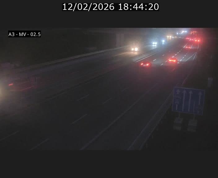 <h2>Webcam autoroute A3 au Luxembourg à proximité de la Croix de Gasperich. Vue orientée vers Luxembourg</h2>