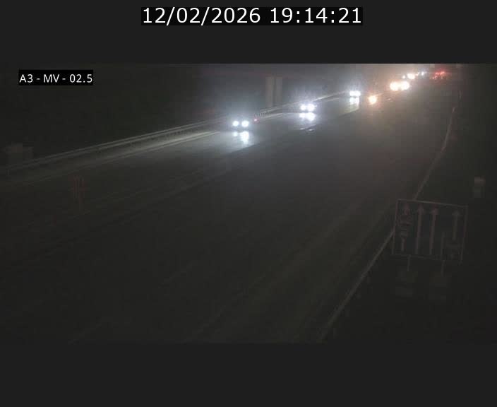 <h2>Webcam autoroute A3 au Luxembourg à proximité de la Croix de Gasperich. Vue orientée vers Luxembourg</h2>