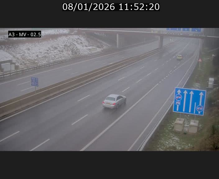 <h2>Webcam autoroute A3 au Luxembourg à proximité de la Croix de Gasperich. Vue orientée vers Luxembourg</h2>