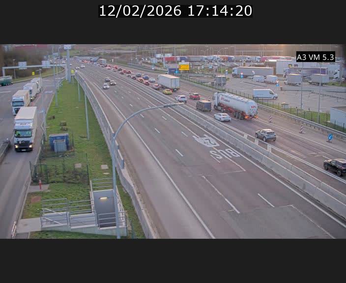 <h2>Traffic live webcam Luxembourg Aire de Berchem - A3 - BK 5 - direction France</h2>