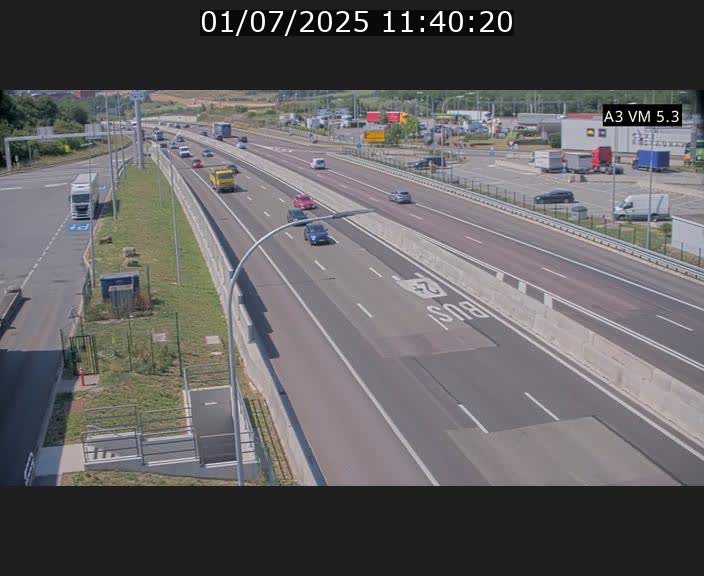 <h2>Traffic live webcam Luxembourg Aire de Berchem - A3 - BK 5 - direction France</h2>