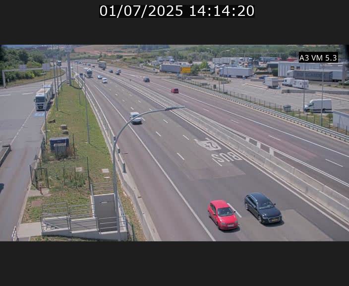 <h2>Traffic live webcam Luxembourg Aire de Berchem - A3 - BK 5 - direction France</h2>