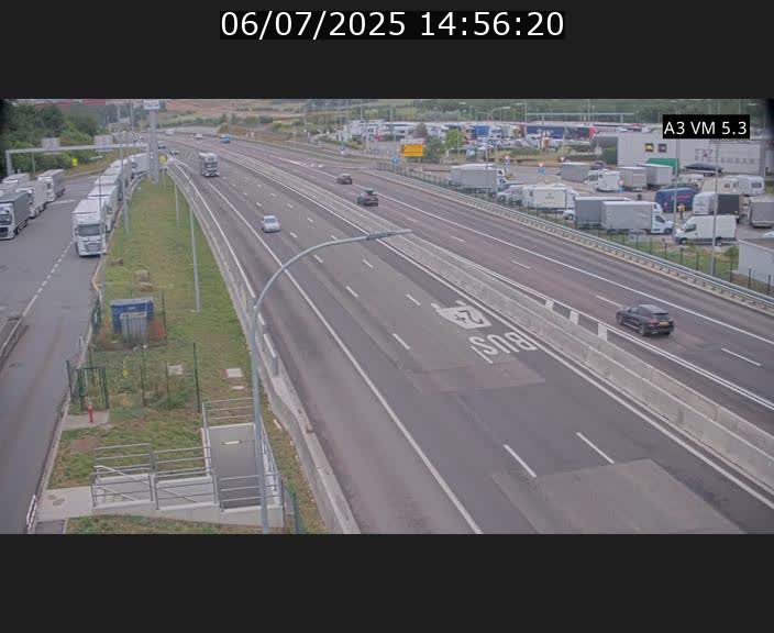 <h2>Traffic live webcam Luxembourg Aire de Berchem - A3 - BK 5 - direction France</h2>