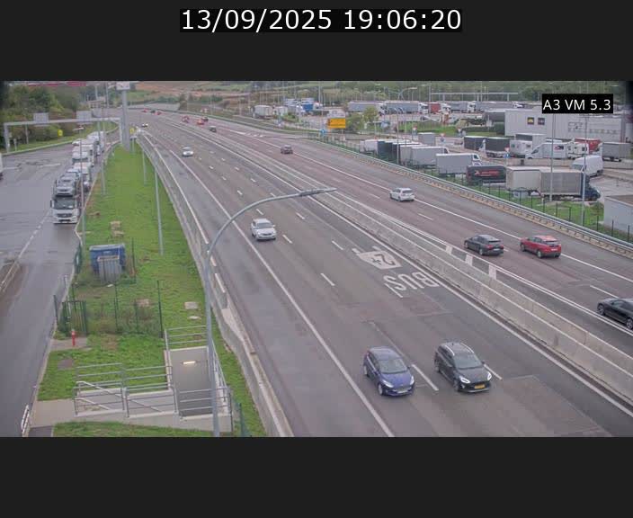 <h2>Traffic live webcam Luxembourg Aire de Berchem - A3 - BK 5 - direction France</h2>