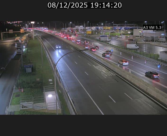 <h2>Traffic live webcam Luxembourg Aire de Berchem - A3 - BK 5 - direction France</h2>