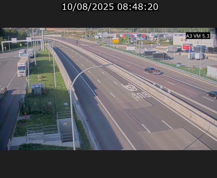 <h2>Traffic live webcam Luxembourg Aire de Berchem - A3 - BK 5 - direction France</h2>