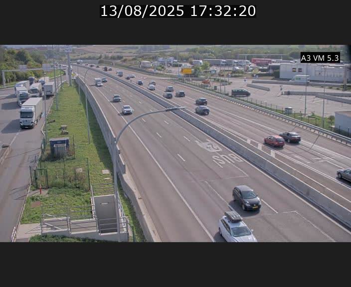 <h2>Traffic live webcam Luxembourg Aire de Berchem - A3 - BK 5 - direction France</h2>