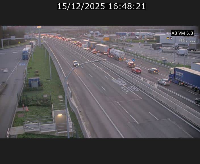 <h2>Traffic live webcam Luxembourg Aire de Berchem - A3 - BK 5 - direction France</h2>