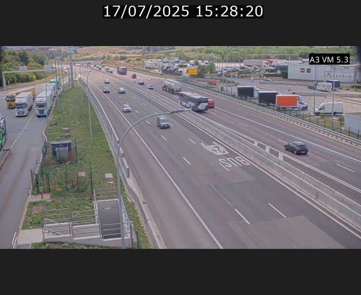 <h2>Traffic live webcam Luxembourg Aire de Berchem - A3 - BK 5 - direction France</h2>