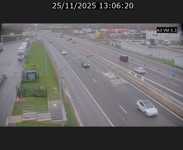 <h2>Traffic live webcam Luxembourg Aire de Berchem - A3 - BK 5 - direction France</h2>