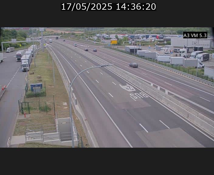 Traffic live webcam Luxembourg Aire de Berchem - A3 - BK 5 - direction France