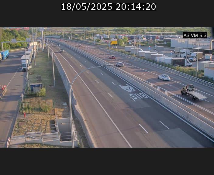 Traffic live webcam Luxembourg Aire de Berchem - A3 - BK 5 - direction France
