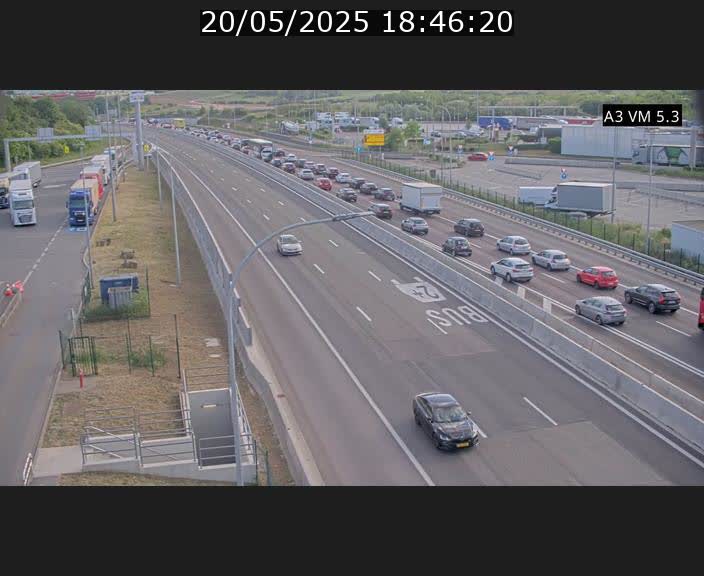 Traffic live webcam Luxembourg Aire de Berchem - A3 - BK 5 - direction France