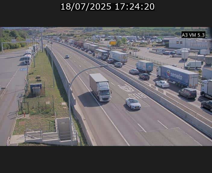 Traffic live webcam Luxembourg Aire de Berchem - A3 - BK 5 - direction France