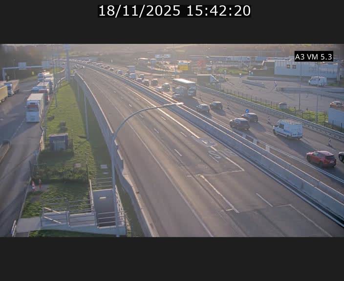 <h2>Traffic live webcam Luxembourg Aire de Berchem - A3 - BK 5 - direction France</h2>