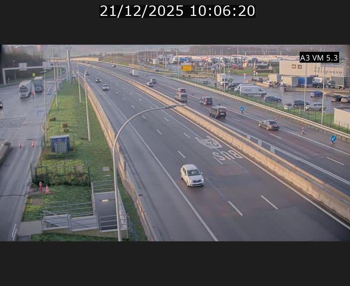 <h2>Traffic live webcam Luxembourg Aire de Berchem - A3 - BK 5 - direction France</h2>