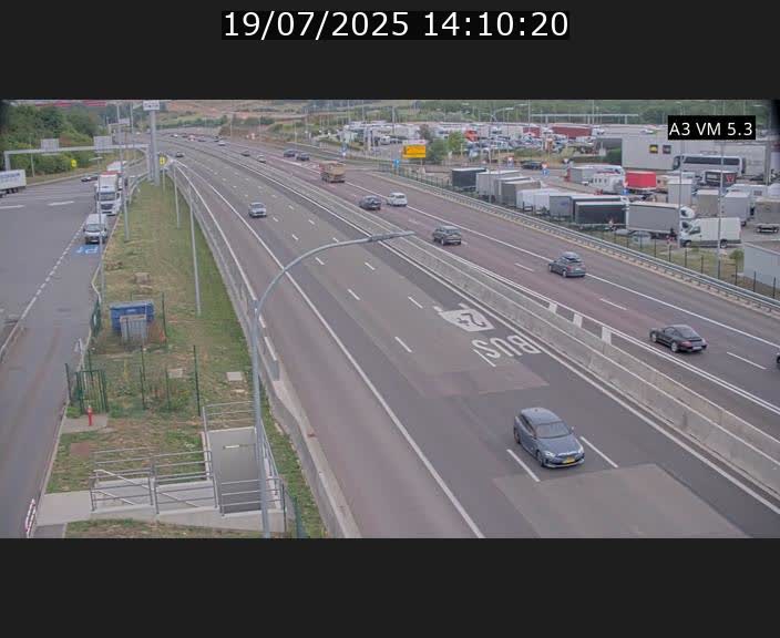 <h2>Traffic live webcam Luxembourg Aire de Berchem - A3 - BK 5 - direction France</h2>