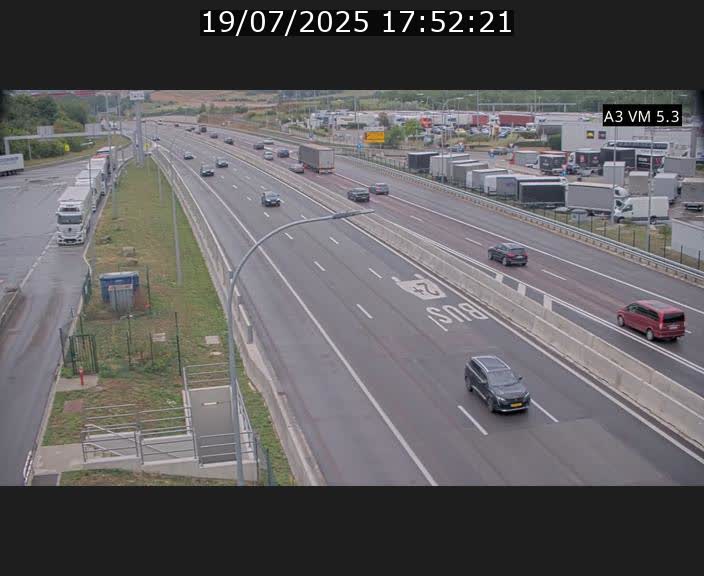<h2>Traffic live webcam Luxembourg Aire de Berchem - A3 - BK 5 - direction France</h2>