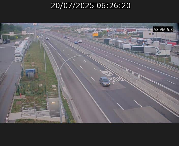 <h2>Traffic live webcam Luxembourg Aire de Berchem - A3 - BK 5 - direction France</h2>