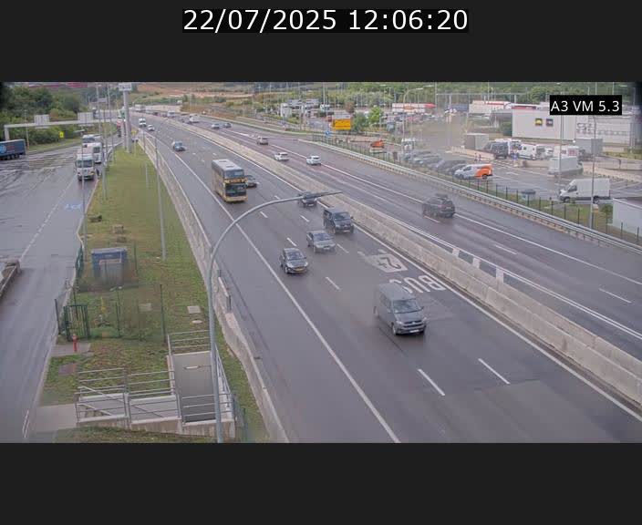 <h2>Traffic live webcam Luxembourg Aire de Berchem - A3 - BK 5 - direction France</h2>
