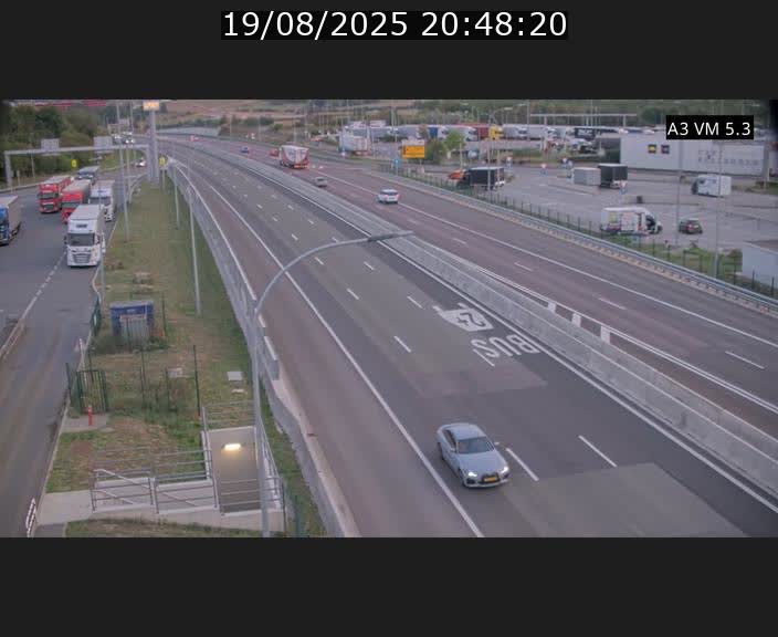 <h2>Traffic live webcam Luxembourg Aire de Berchem - A3 - BK 5 - direction France</h2>