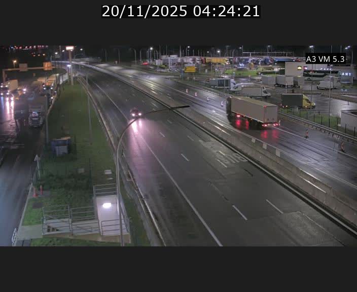 <h2>Traffic live webcam Luxembourg Aire de Berchem - A3 - BK 5 - direction France</h2>