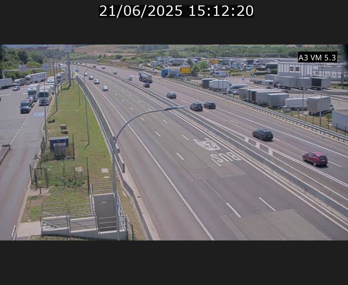 <h2>Traffic live webcam Luxembourg Aire de Berchem - A3 - BK 5 - direction France</h2>