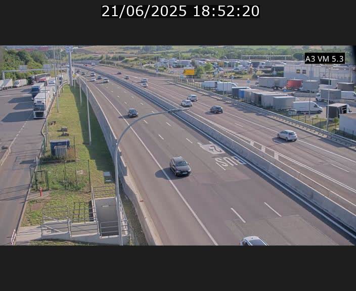 <h2>Traffic live webcam Luxembourg Aire de Berchem - A3 - BK 5 - direction France</h2>