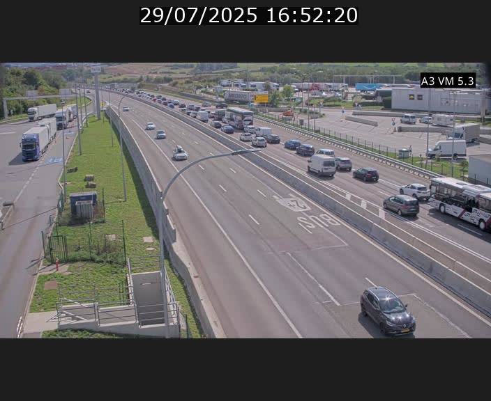 <h2>Traffic live webcam Luxembourg Aire de Berchem - A3 - BK 5 - direction France</h2>