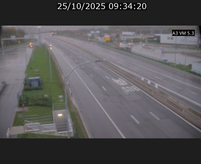 <h2>Traffic live webcam Luxembourg Aire de Berchem - A3 - BK 5 - direction France</h2>