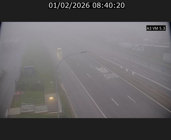 <h2>Traffic live webcam Luxembourg Aire de Berchem - A3 - BK 5 - direction France</h2>