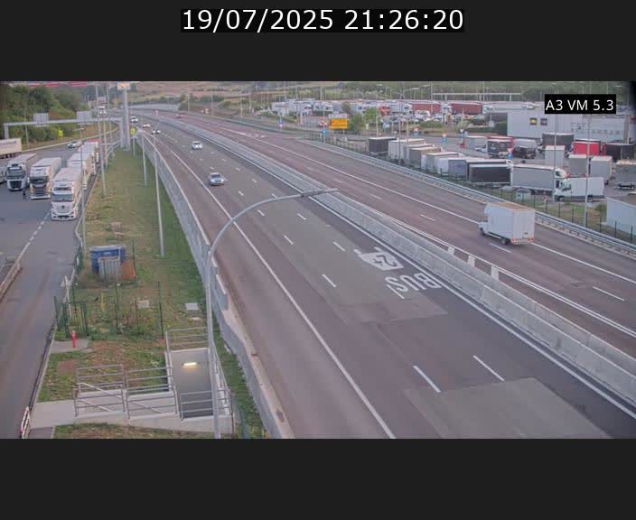 <h2>Traffic live webcam Luxembourg Aire de Berchem - A3 - BK 5 - direction France</h2>