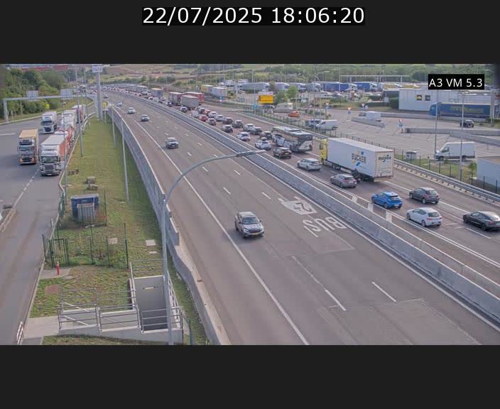 <h2>Traffic live webcam Luxembourg Aire de Berchem - A3 - BK 5 - direction France</h2>