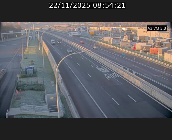 <h2>Traffic live webcam Luxembourg Aire de Berchem - A3 - BK 5 - direction France</h2>