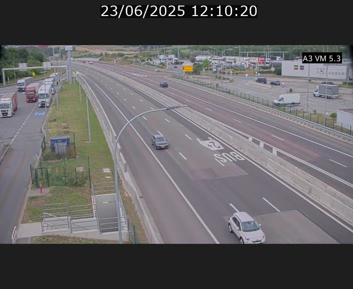 <h2>Traffic live webcam Luxembourg Aire de Berchem - A3 - BK 5 - direction France</h2>