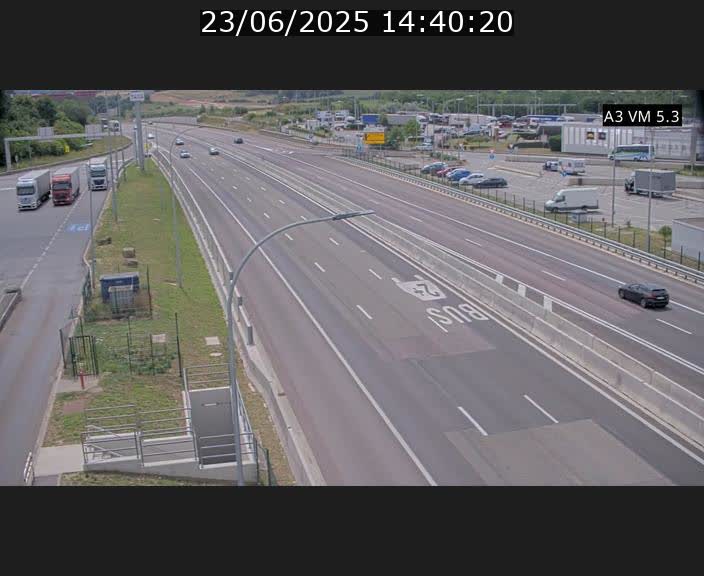 <h2>Traffic live webcam Luxembourg Aire de Berchem - A3 - BK 5 - direction France</h2>