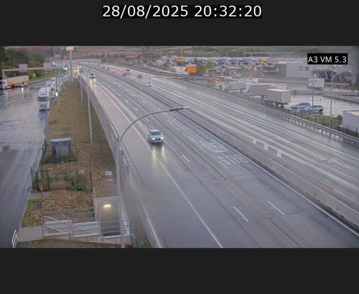 <h2>Traffic live webcam Luxembourg Aire de Berchem - A3 - BK 5 - direction France</h2>