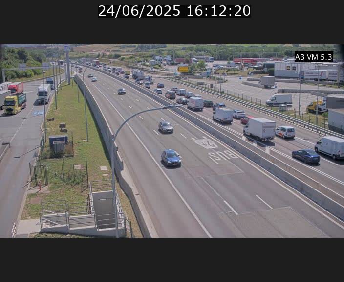 <h2>Traffic live webcam Luxembourg Aire de Berchem - A3 - BK 5 - direction France</h2>