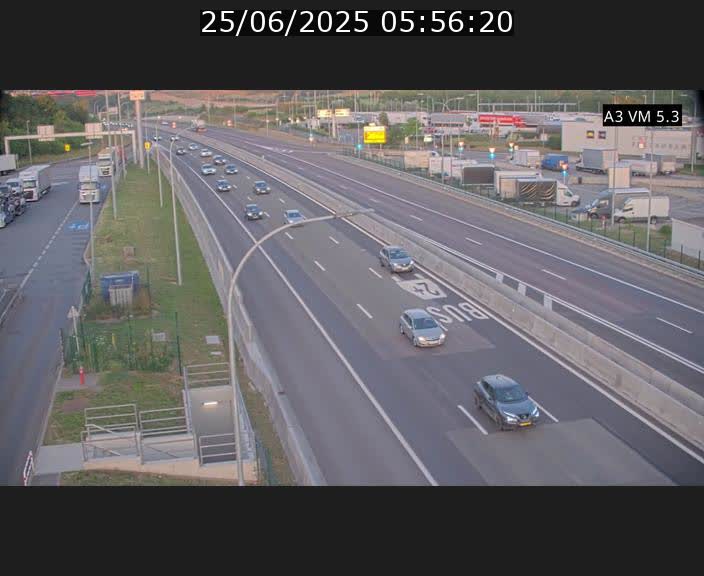<h2>Traffic live webcam Luxembourg Aire de Berchem - A3 - BK 5 - direction France</h2>