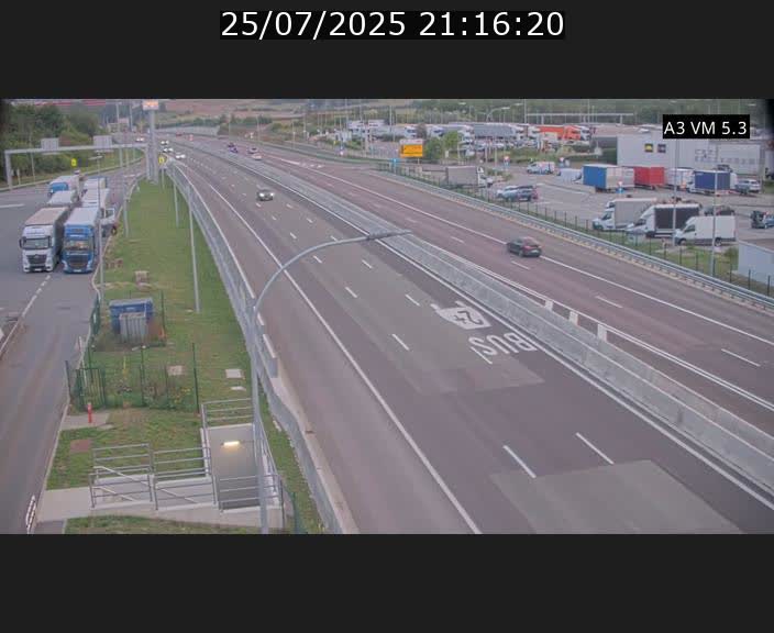 <h2>Traffic live webcam Luxembourg Aire de Berchem - A3 - BK 5 - direction France</h2>