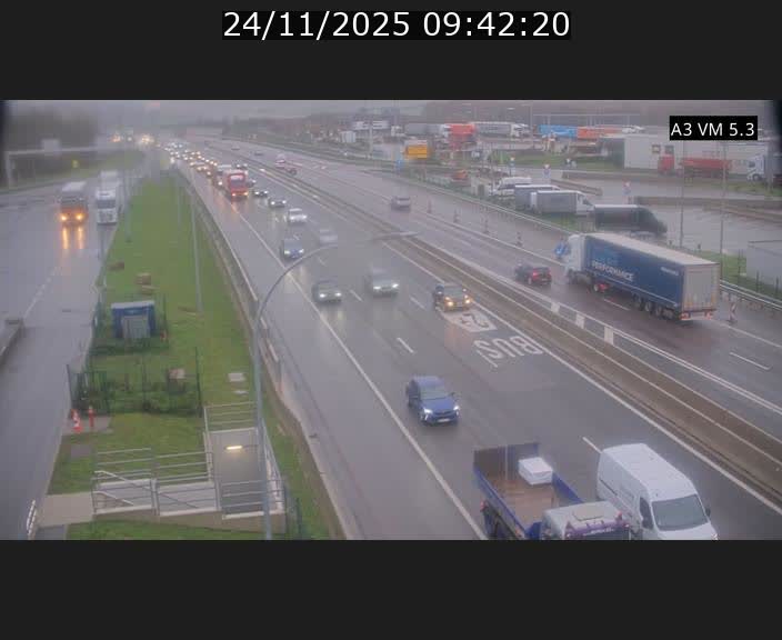 <h2>Traffic live webcam Luxembourg Aire de Berchem - A3 - BK 5 - direction France</h2>