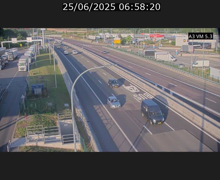 <h2>Traffic live webcam Luxembourg Aire de Berchem - A3 - BK 5 - direction France</h2>