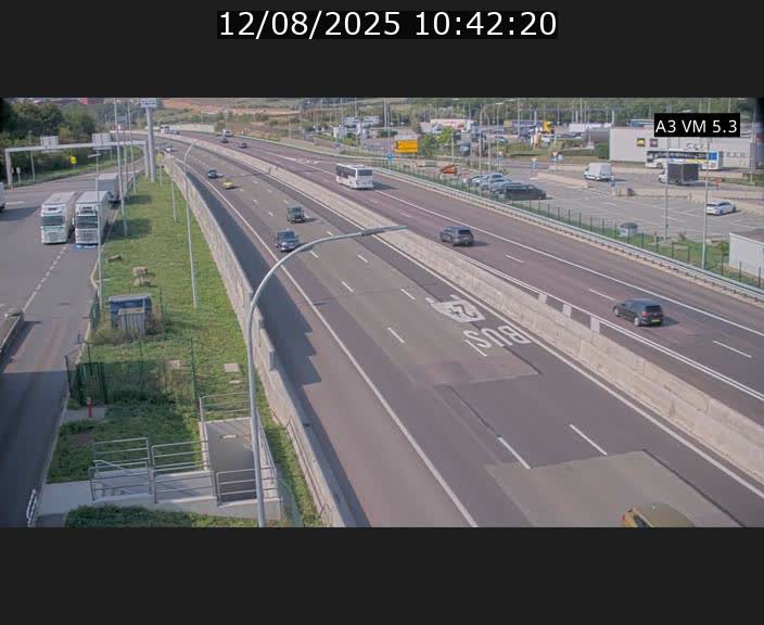 <h2>Traffic live webcam Luxembourg Aire de Berchem - A3 - BK 5 - direction France</h2>