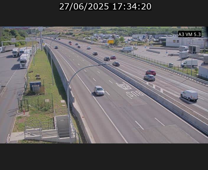 <h2>Traffic live webcam Luxembourg Aire de Berchem - A3 - BK 5 - direction France</h2>